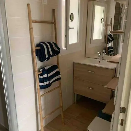 Familial En Bord De Apartment